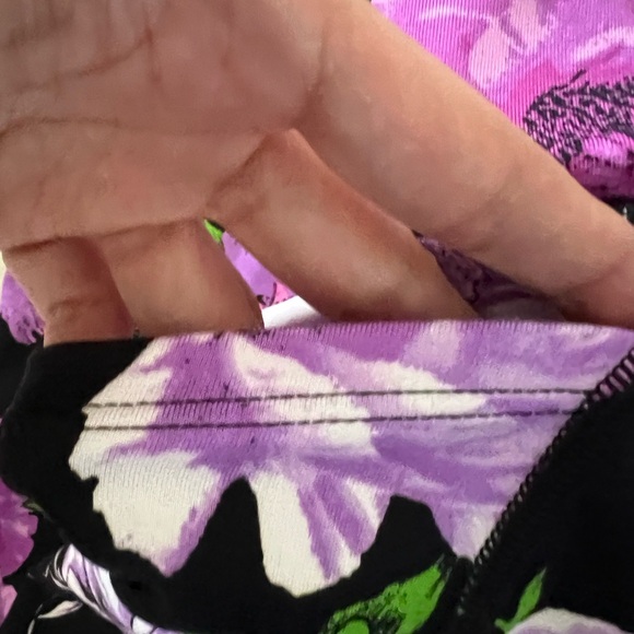 Victoria’s Secret Leggings 7/8 - Picture 4 of 5